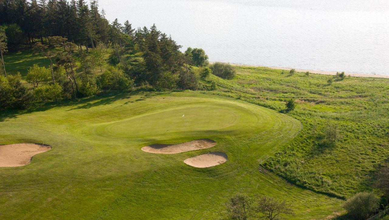 דירות Skals Hjarbaek Fjord Golfcenter מראה חיצוני תמונה